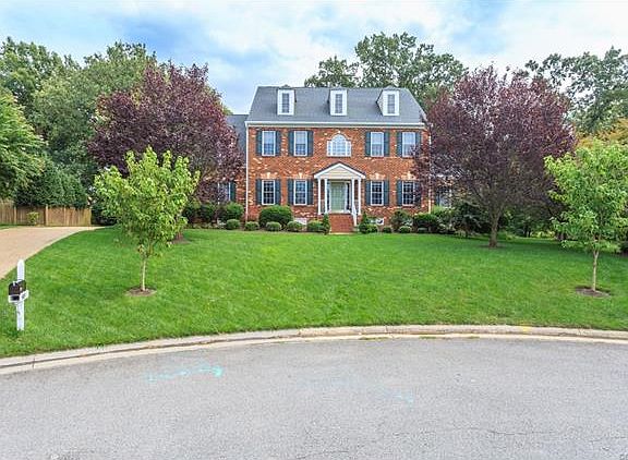 2nd image of 5905 Carrington Green Ct