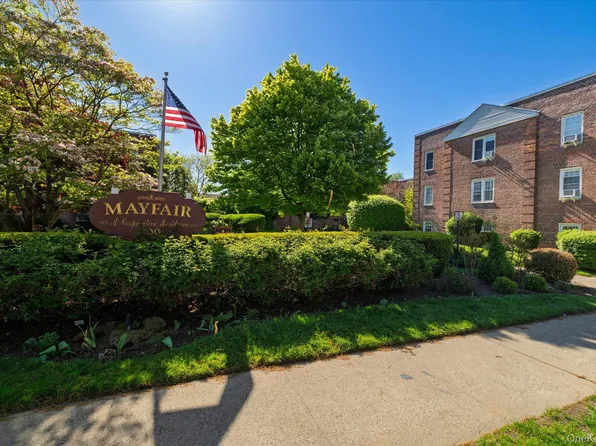 200 N village Avenue #F6, Rockville Centre, NY 11570
