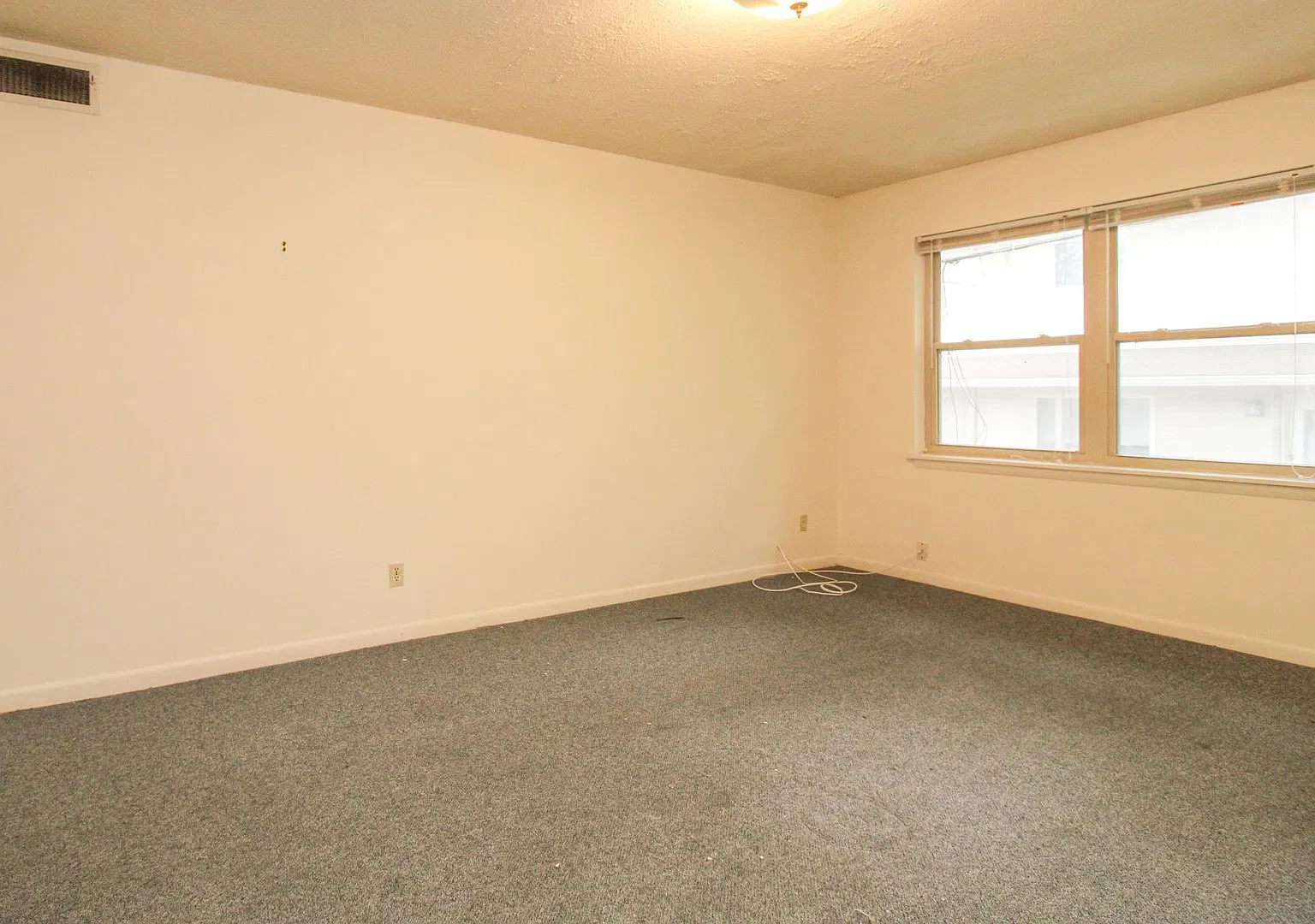 1612 Anthony St. — Photo 4