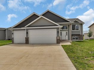 106 Rookery Dr, Cold Spring, MN 56320