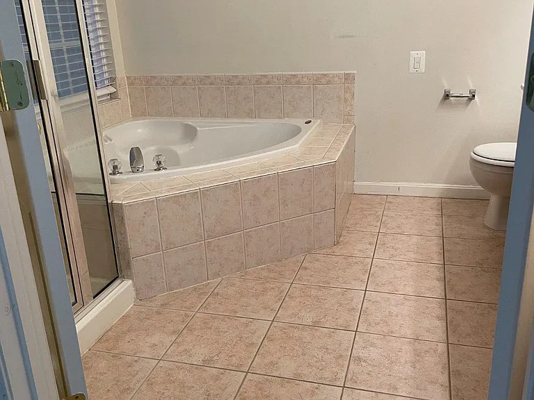 18405 Sierra Springs Sq — Photo 21