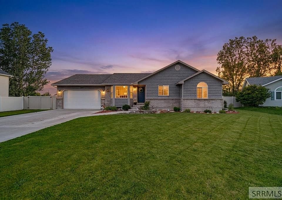 1st image of 3947 E Jordan Cir