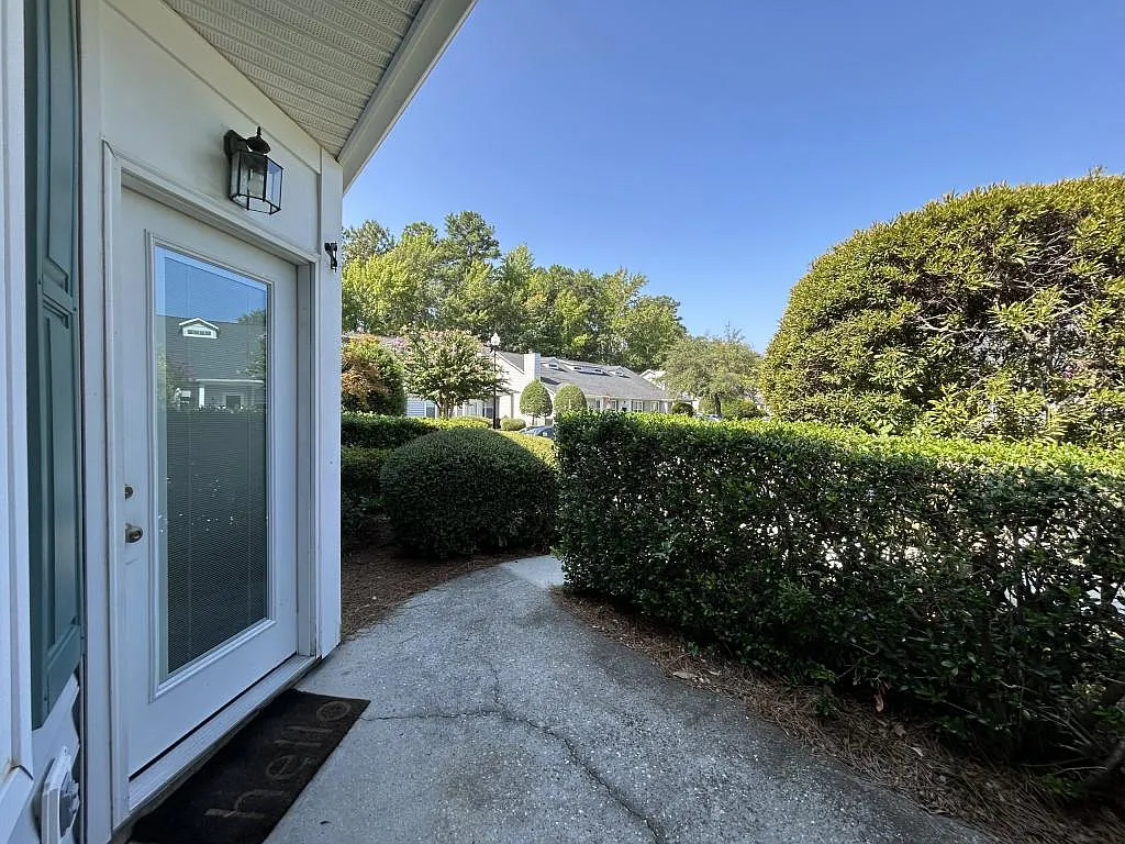 321 S Kerr Ave, 127 — Photo 3