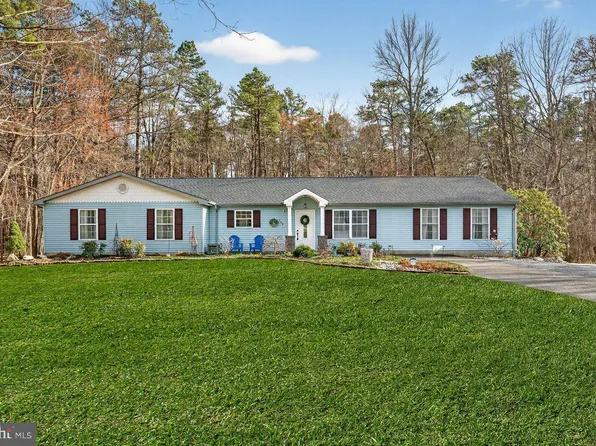 569 Winterberry Blvd, Jackson, NJ 08527