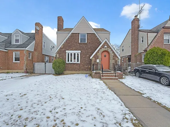 11831 221st St, Cambria Heights, NY 11411