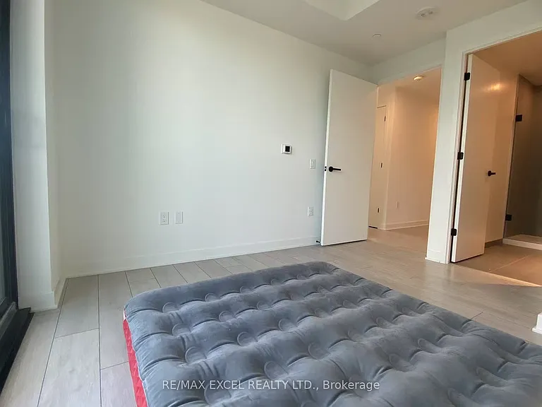 55 Charles St E #2803 — Photo 9