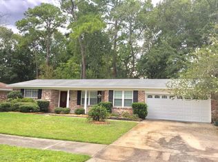 8392 Brierwood Rd, Jacksonville, FL 32217