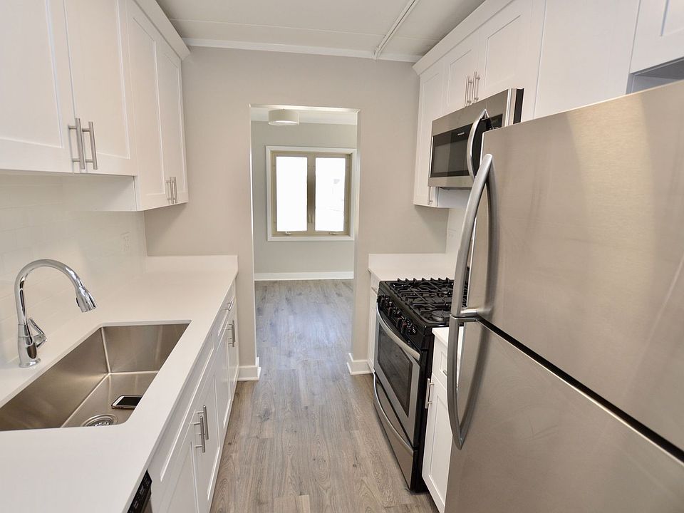 1st image of 9612 N Greenwood Ave #1E