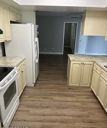 5th image of 1215 Jeffery Dr