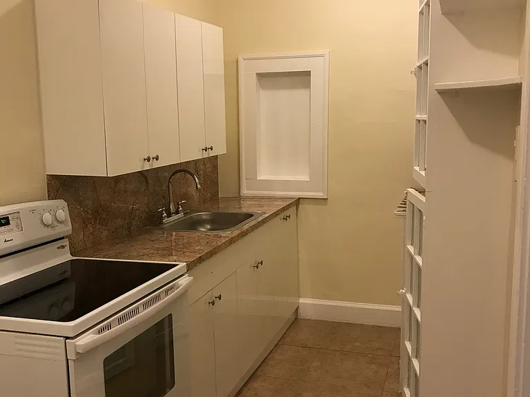 118 Menores Ave — Photo 6
