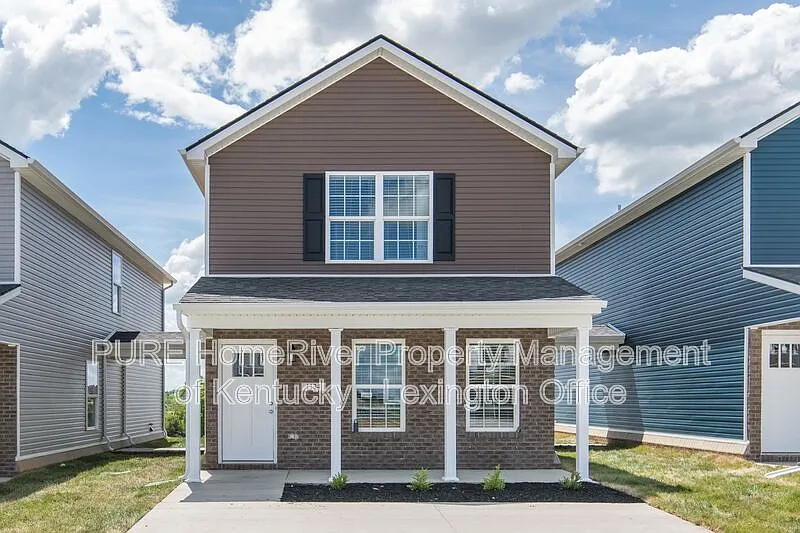 3 bed, 2.0 bath, 1600 sqft, $1,495 — Photo 1