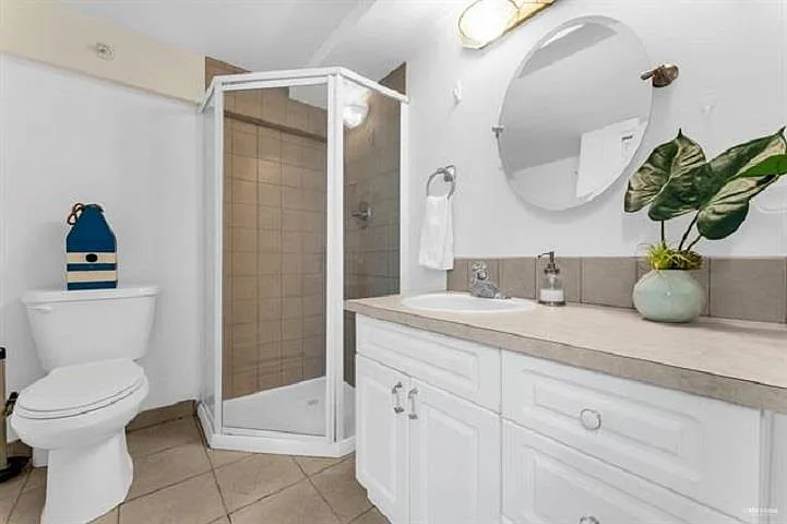 14602 W Beach Ave #BASEMENT — Photo 8