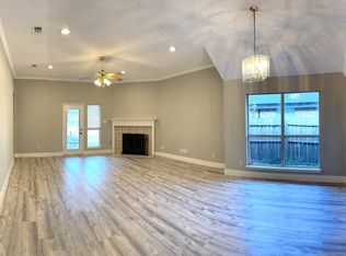 8749 San Joaquin Trl, Fort Worth, TX 76118