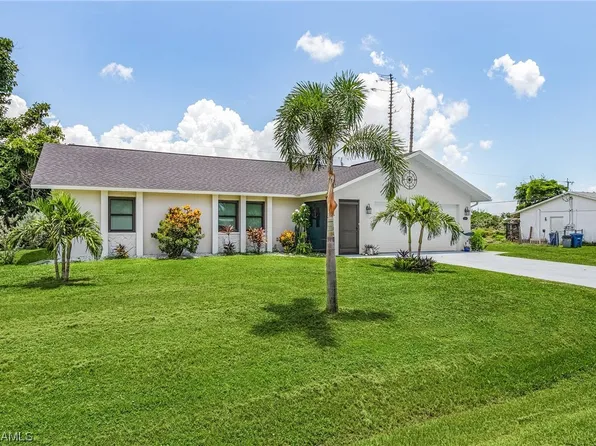 12184 Dolphin Rd, Bokeelia, FL 33922