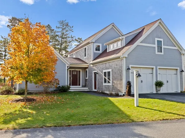 28 White Clover Trl, Plymouth, MA 02360