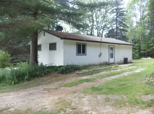 19155 200th Ave, Tustin, MI 49688