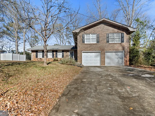 4100 Indian Manor Dr, Stone Mountain, GA 30083