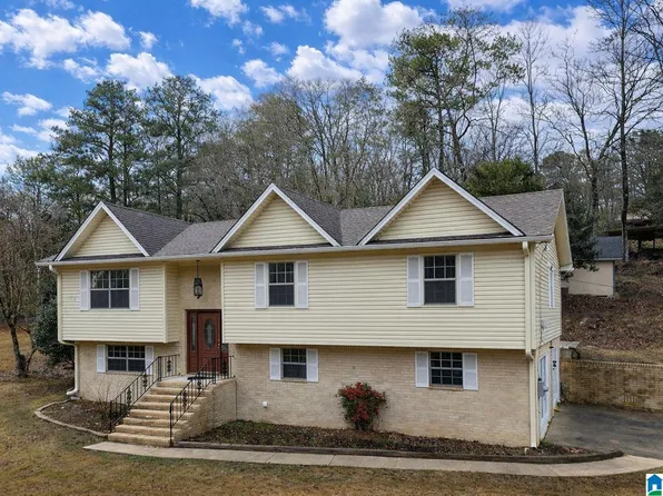 1445 Navajo Trl, Alabaster, AL 35007