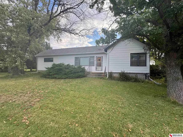 1710 K St, Fairbury, NE 68352