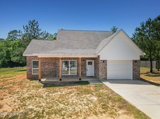 22 Colony Rd, Mchenry, MS 39561