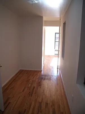 Rented by Kings Court Real Estate | media 22