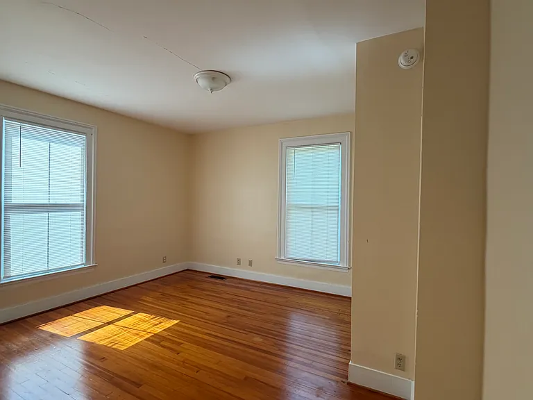 138 Lawrence St #1 — Photo 8