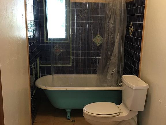 4th image of 1700 Mariner Dr #B