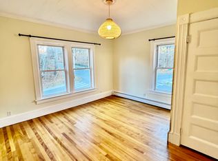 11 Burt St APT 3, Bellows Falls, VT 05101