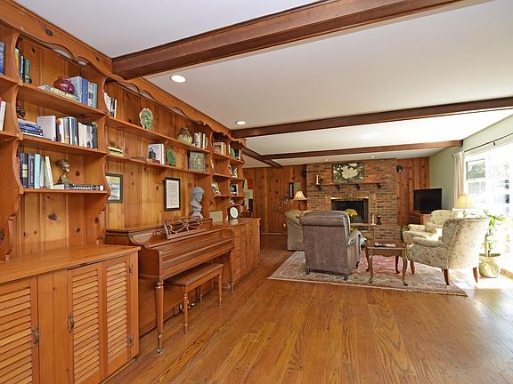 2nd image of 3190 S Whitetree Cir