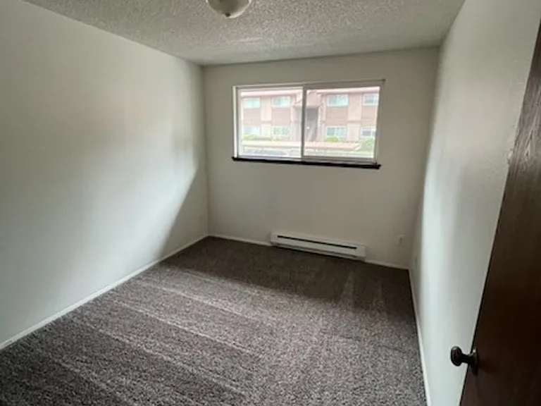 4905 S Orchard St W — Photo 4