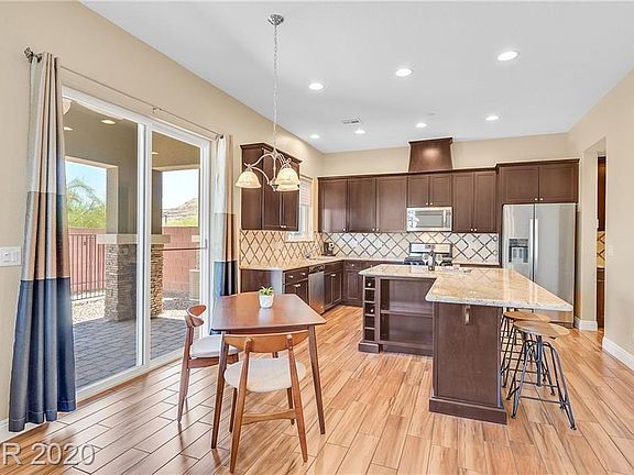4th image of 10327 Pescado Ln