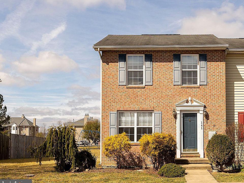 1st image of 141 Equestrian Dr