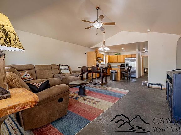 4th image of 1014 Glade Ct