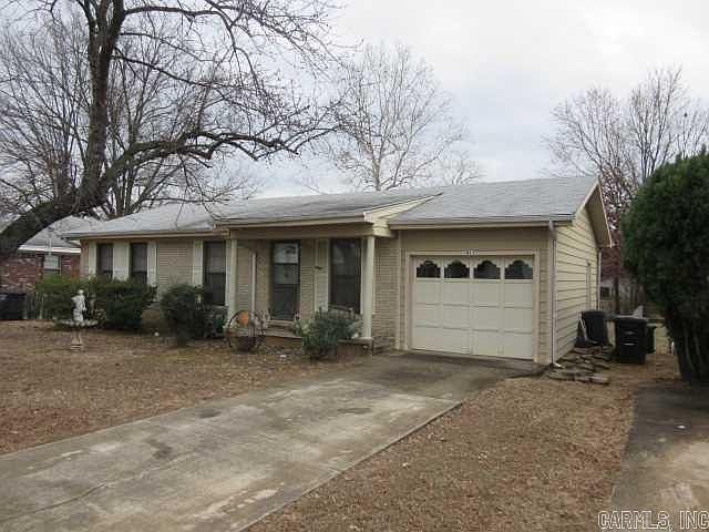 1st image of 1411 Smithwick Dr