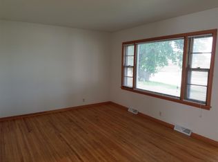 1920 Waterloo Rd, Cedar Falls, IA 50613