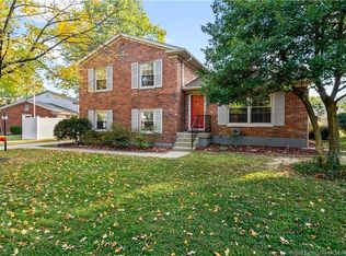 111 Edgemont Dr, New Albany, IN 47150