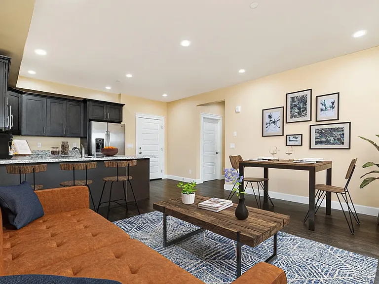 Marigold Apartments — Photo 11
