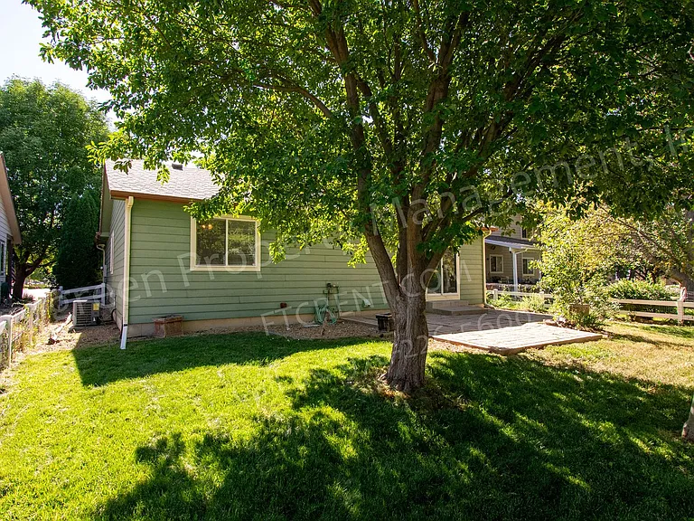 2302 Turquoise St — Photo 42