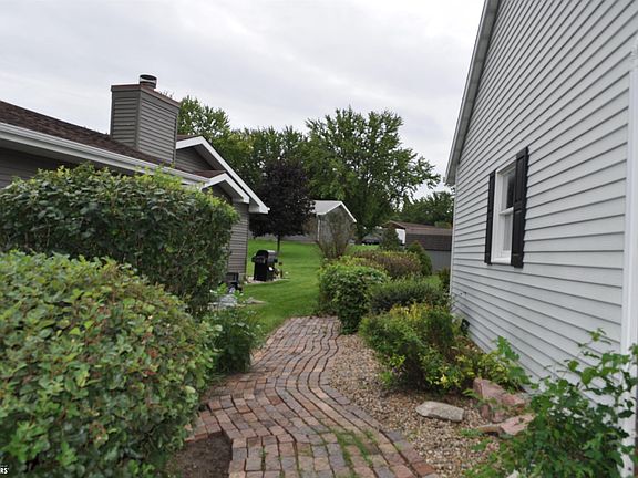 4th image of 133 W Randall Rd
