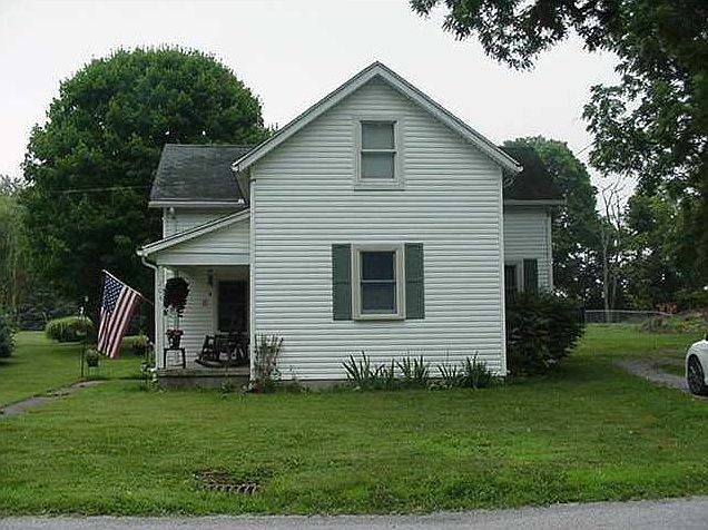 1st image of 204 S Main St