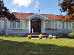 75 Sunset Dr, Somerset, MA 02725