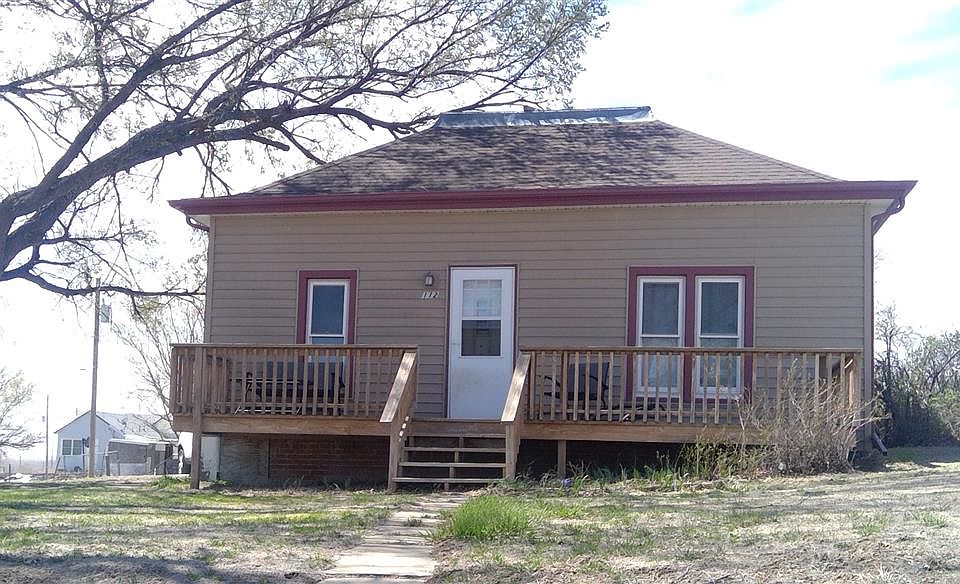 1st image of 112 W 10th St