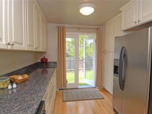 3rd image of 13085 Beech Ave NW
