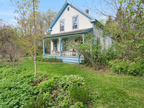 64 Meadowbrook Road, Brattleboro, VT 05301