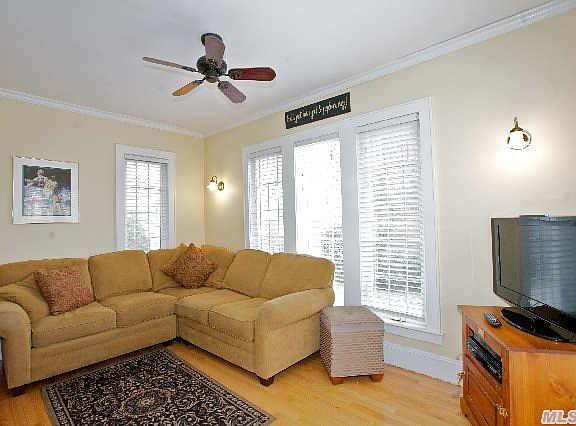 3rd image of 135 Southard Ave