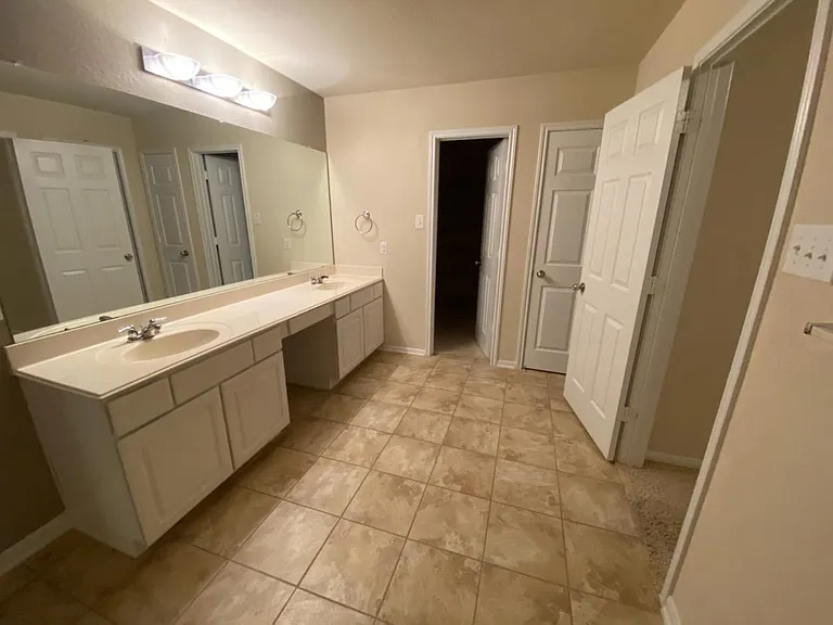 5303 Espuela Ln — Photo 6