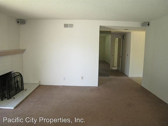 2nd image of 2866 Velasco Ln