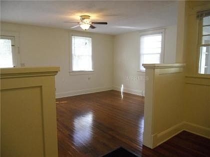 3rd image of 647 N Orange Ave