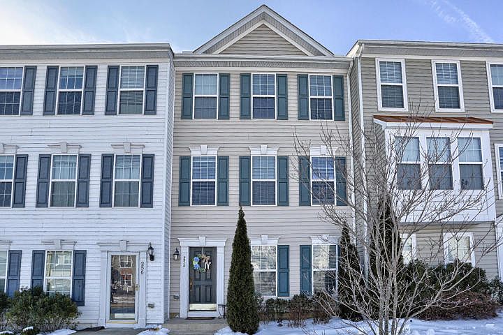 1st image of 254 Kentshire Dr