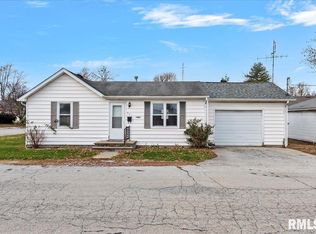 321 S Silver St, Taylorville, IL 62568